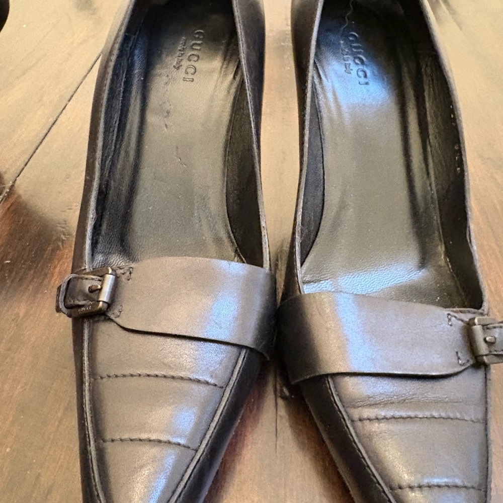 Gucci Women's Black Leather Flats
